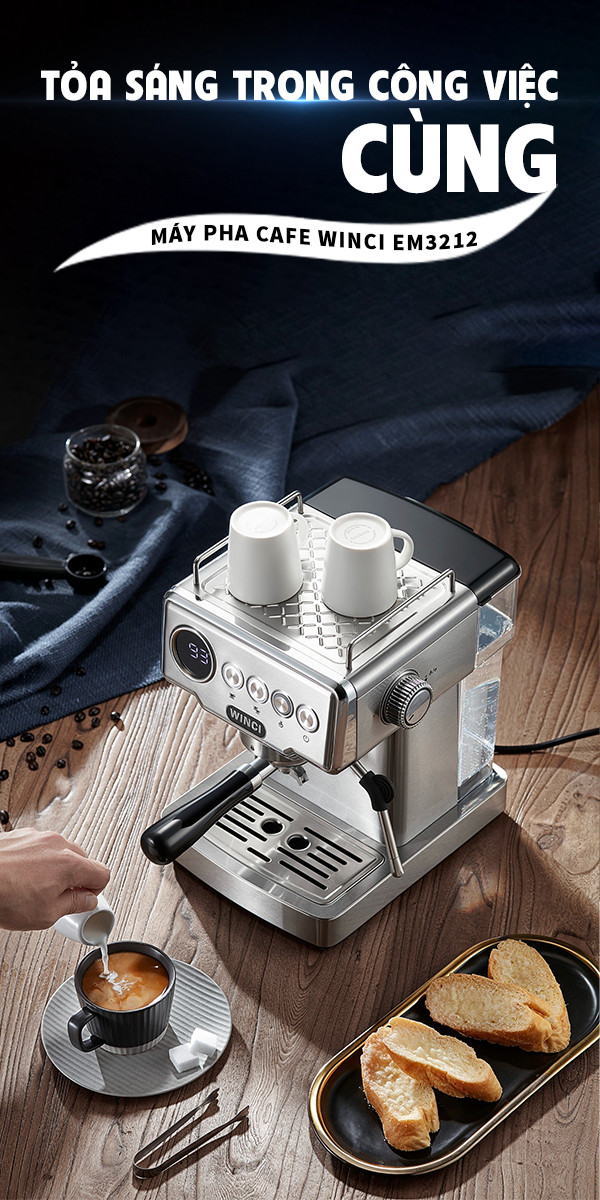 Winci - Một người đang sử dụng máy pha cà phê espresso.