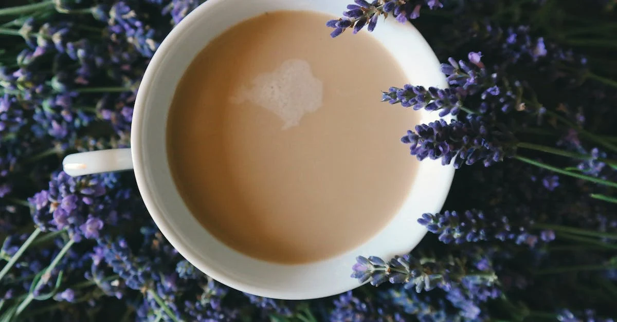 Cách làm cà phê lavender đá xay