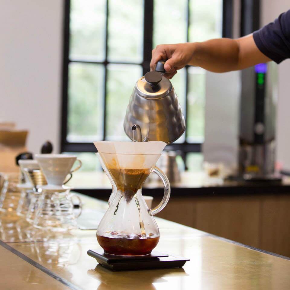 So sánh các phương pháp pha drip coffee
