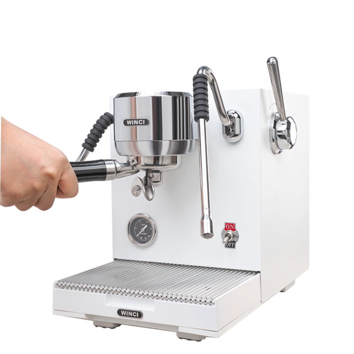 Lắp rây lọc cà phê vào máy pha cà phê Winci EM56