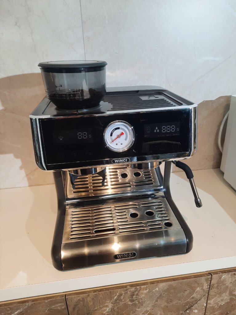 máy pha cà phê winci em58