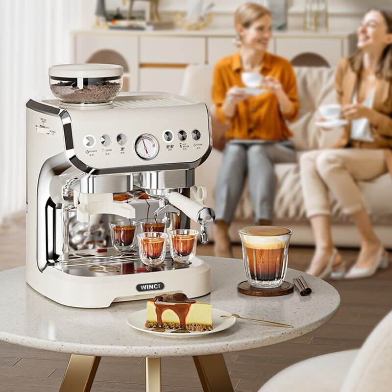Máy pha cà phê espresso Winci phù hợp để đánh sữa