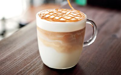 Cách pha Caramel Macchiato ngon như Starbucks